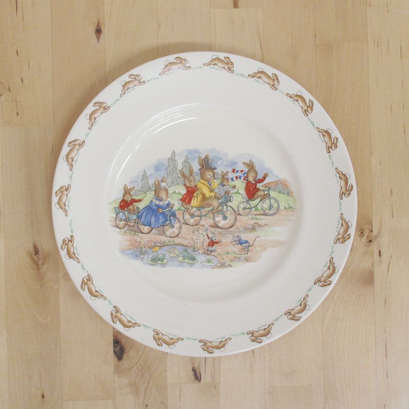 バニキンズ Plate ロイヤルドルトン NO827 MADE in ENGLAND