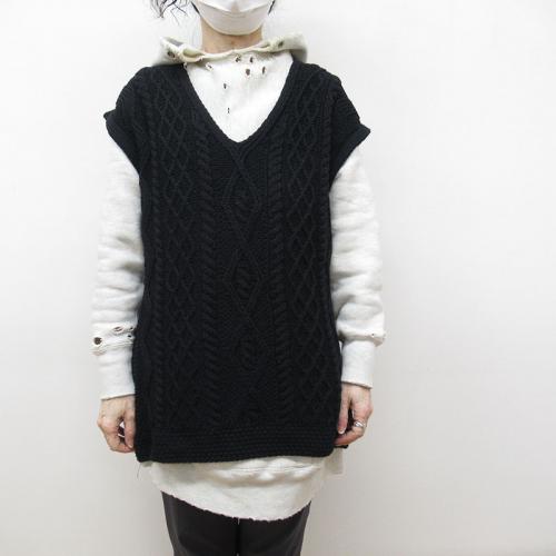 Aran Woolen Mills　ニットベスト　BK167