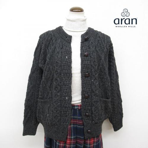 Aran Woolen Mills　アランニットくるみ釦　ポケ付カーディガン　CH921　